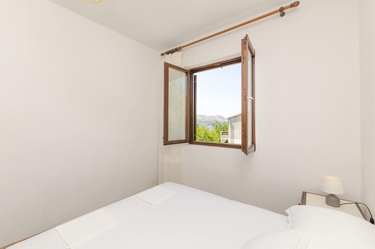 Apartments Spavalo Паг Экстерьер фото