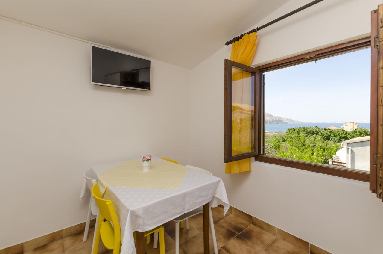 Apartments Spavalo Паг Экстерьер фото