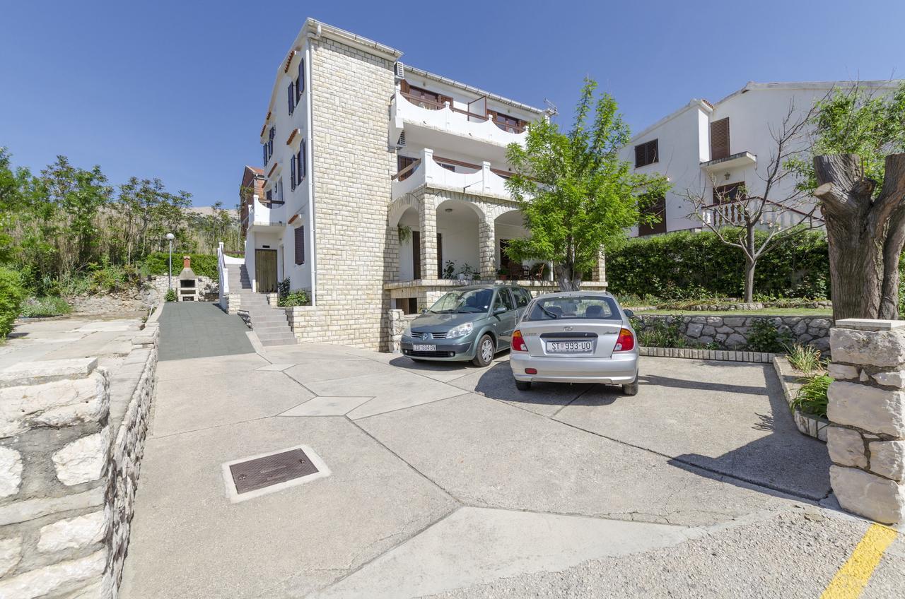 Apartments Spavalo Паг Экстерьер фото